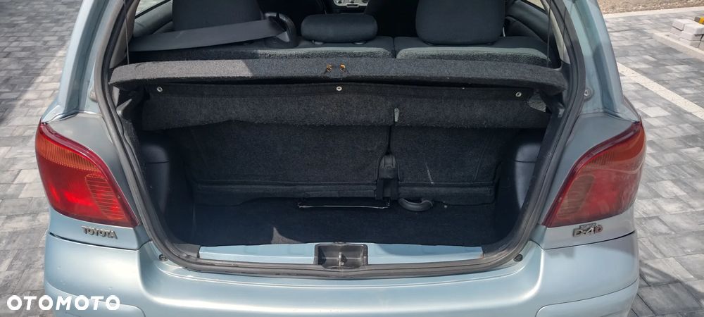 Toyota Yaris - 10