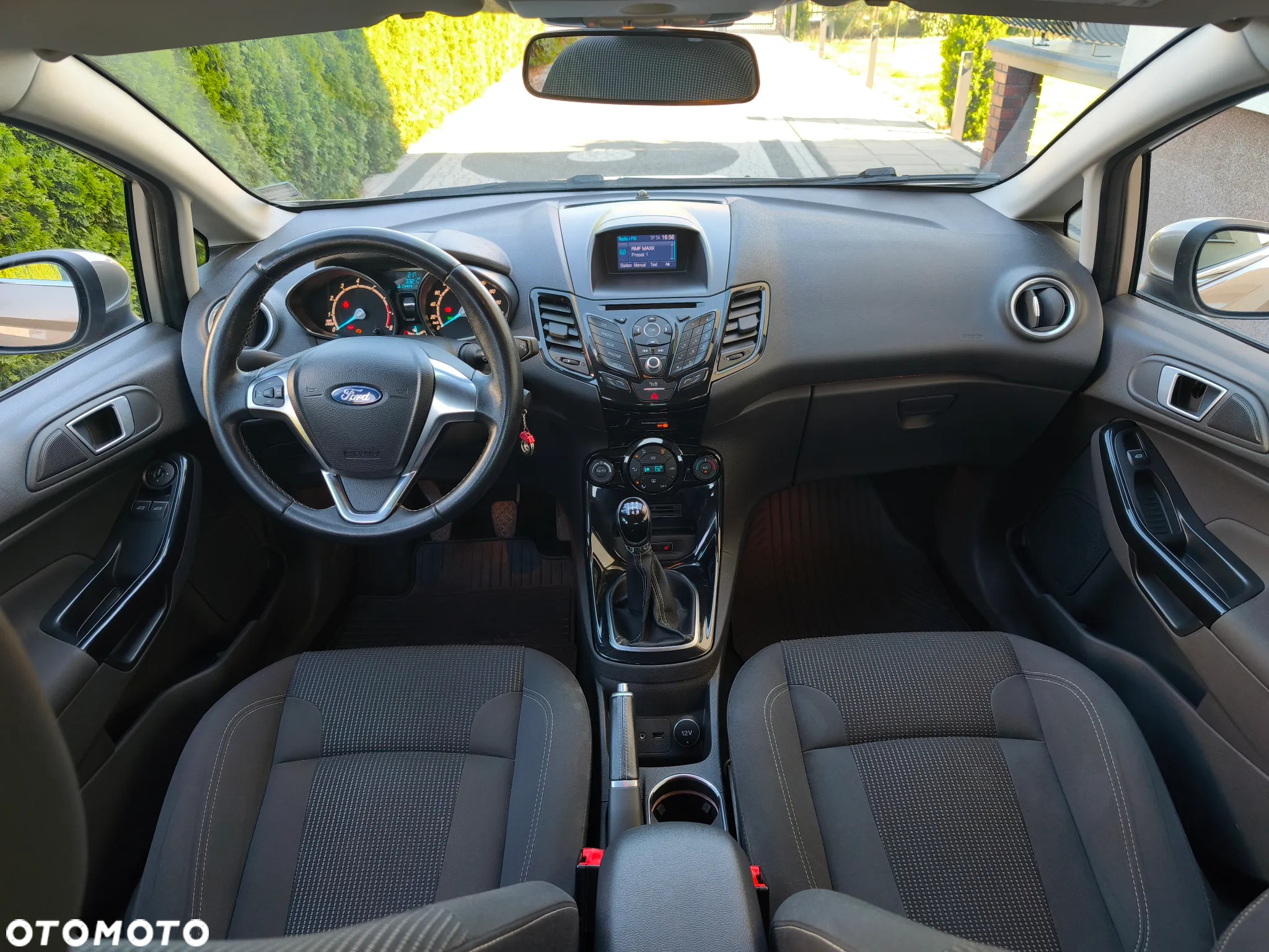 Ford Fiesta 1.0 EcoBoost Titanium - 34