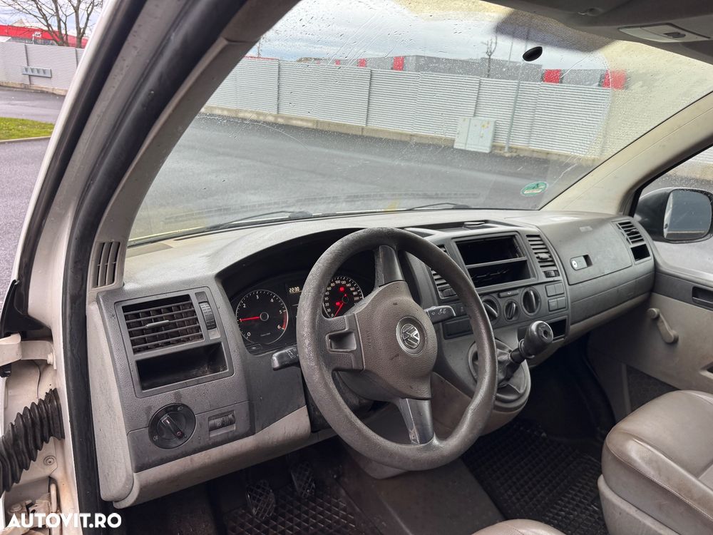 Volkswagen Transporter - 7