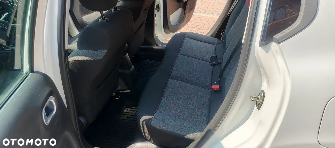 Citroën C3 1.2 PureTech Shine - 23