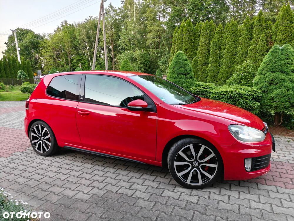 Volkswagen Golf 2.0 GTI adidas - 2
