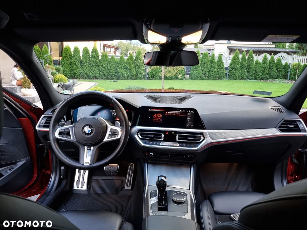 BMW Seria 3 320d M Sport - 11