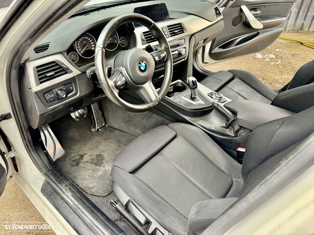 BMW 320 d Auto Pack M - 26