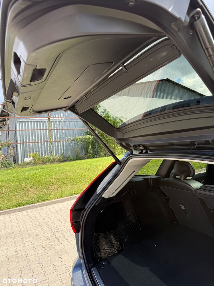 Volvo XC 60 T5 AWD Geartronic Momentum - 13