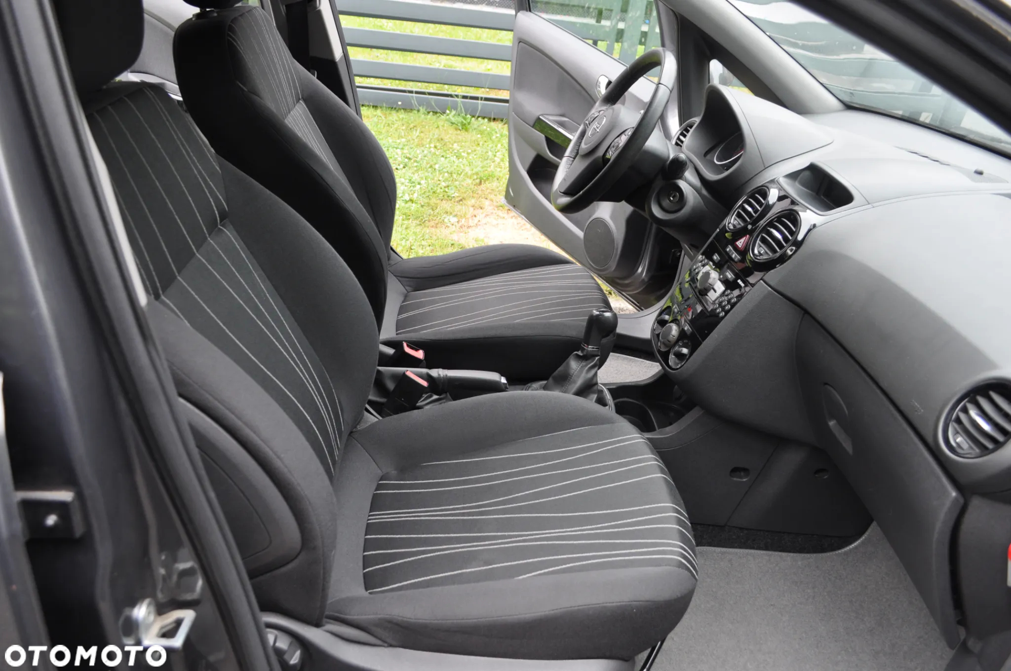Opel Corsa 1.2 16V 111 - 22