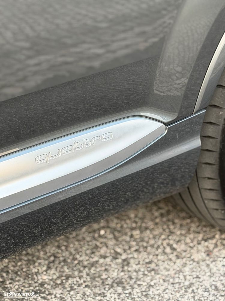 Audi SQ7 4.0 TDI V8 quattro Tiptronic 7L - 17