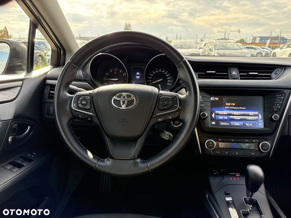 Toyota Avensis 2.0 Prestige MS - 13