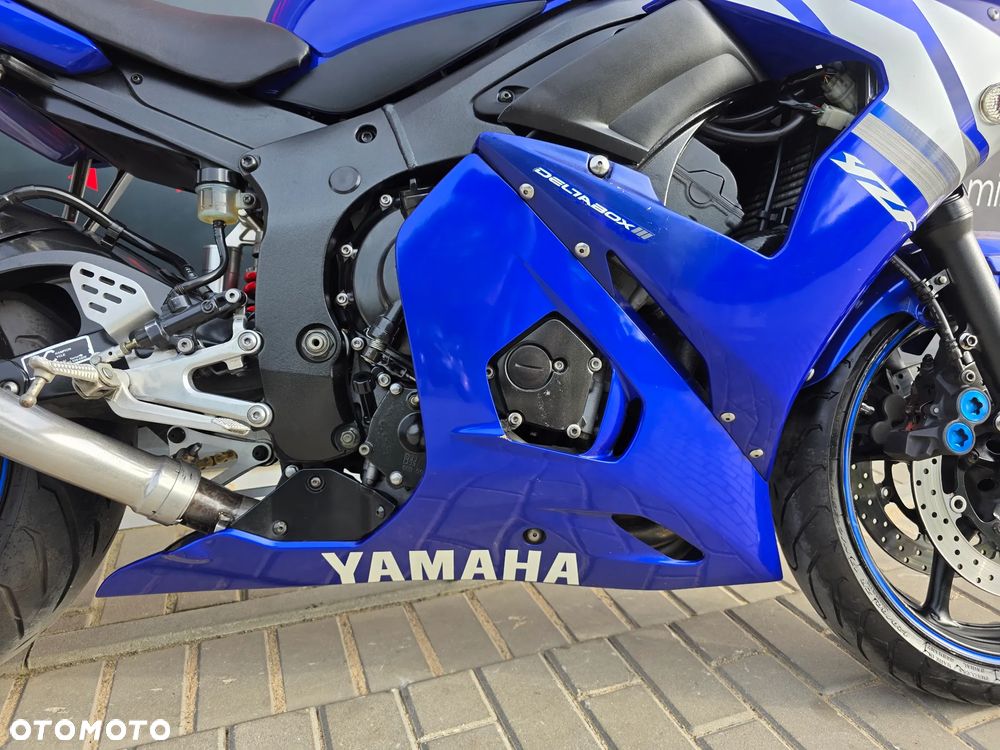 Yamaha R6 - 12