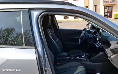 Peugeot e-2008 50 kWh Allure Pack - 5