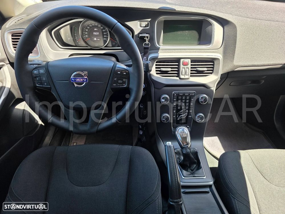 Volvo V40 Cross Country D2 Summum - 21