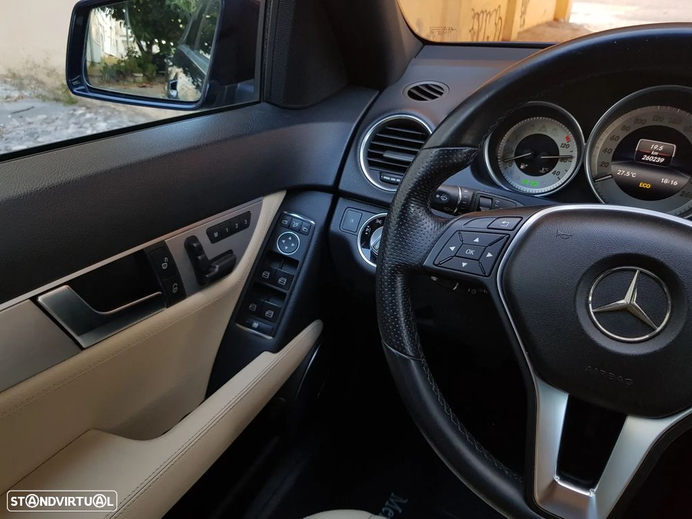 Mercedes-Benz C 220 - 22