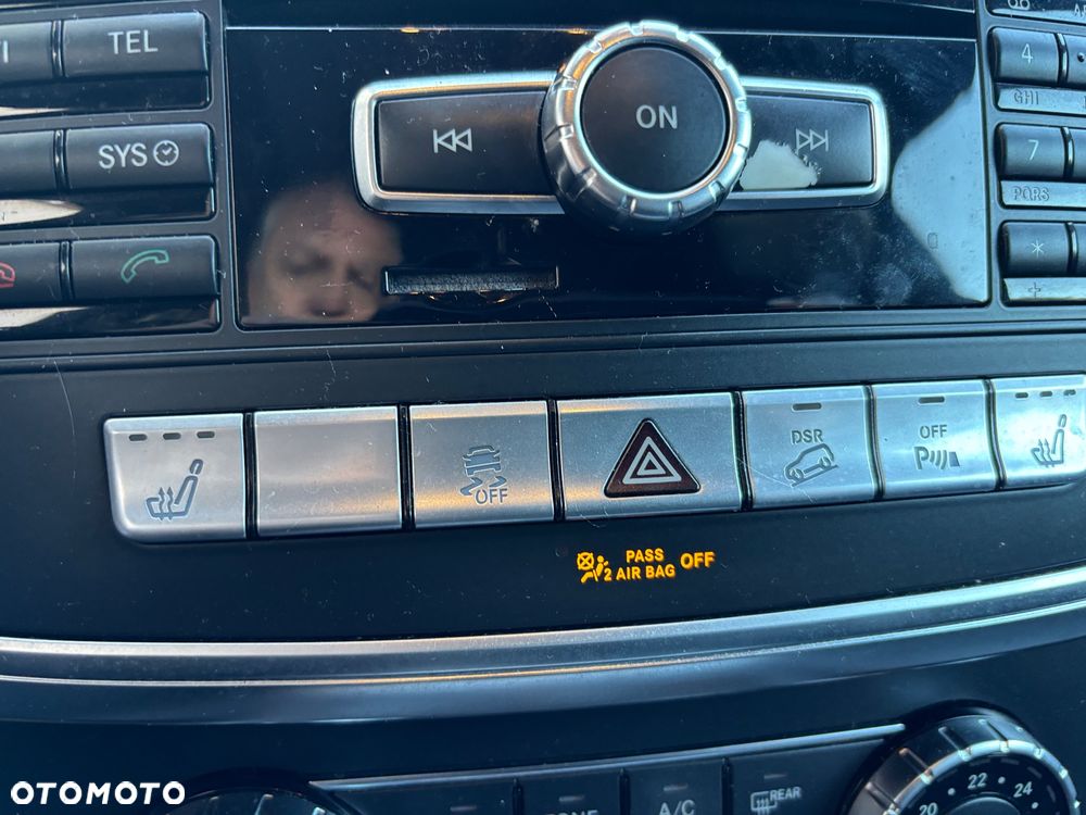 Mercedes-Benz ML - 28