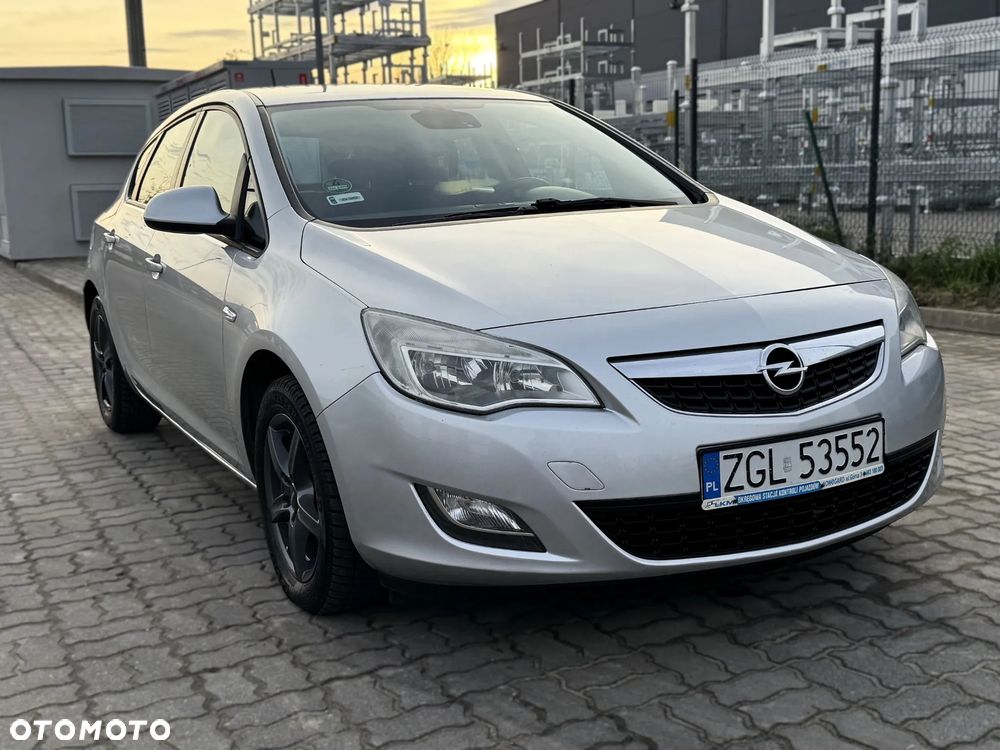 Opel Astra - 16