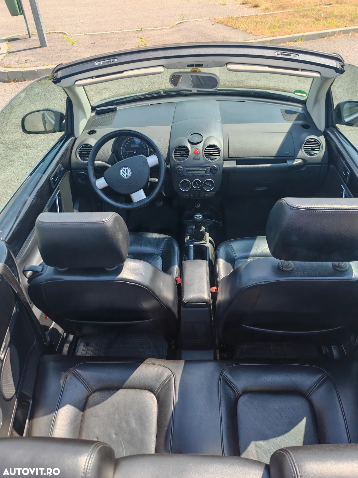 Volkswagen New Beetle Cabriolet 1.6 - 8
