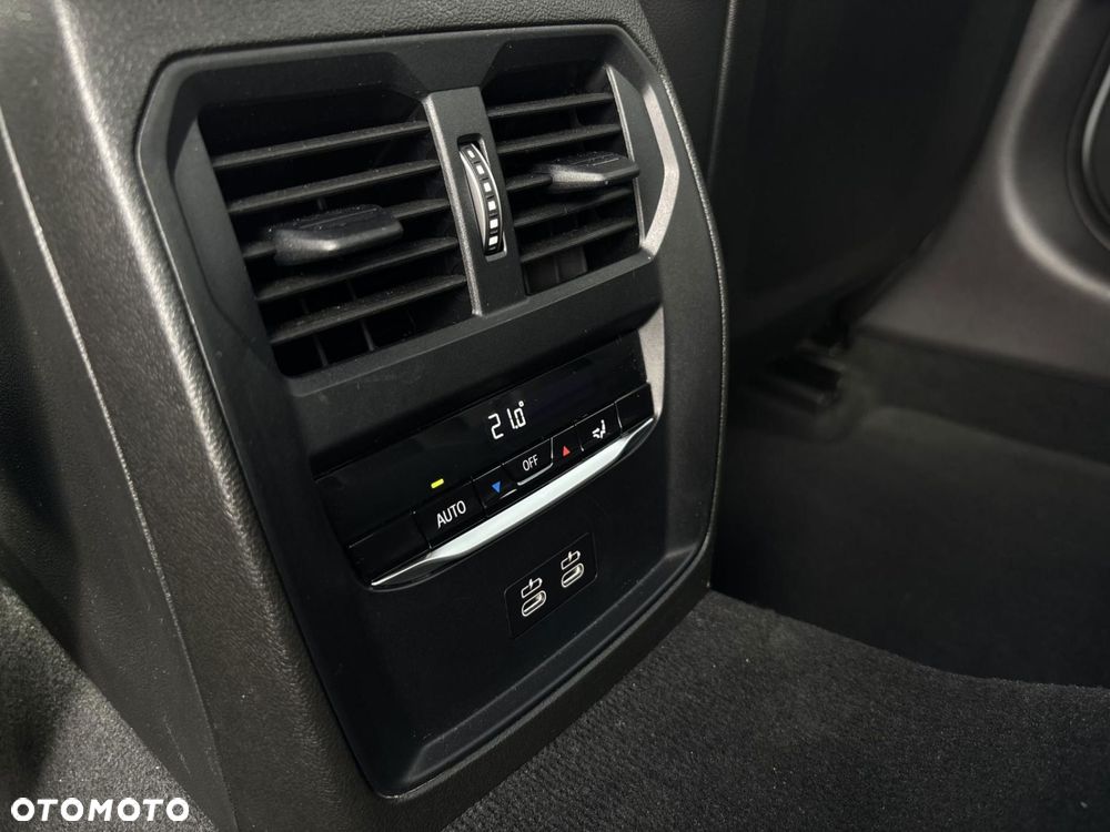 BMW Seria 3 - 17