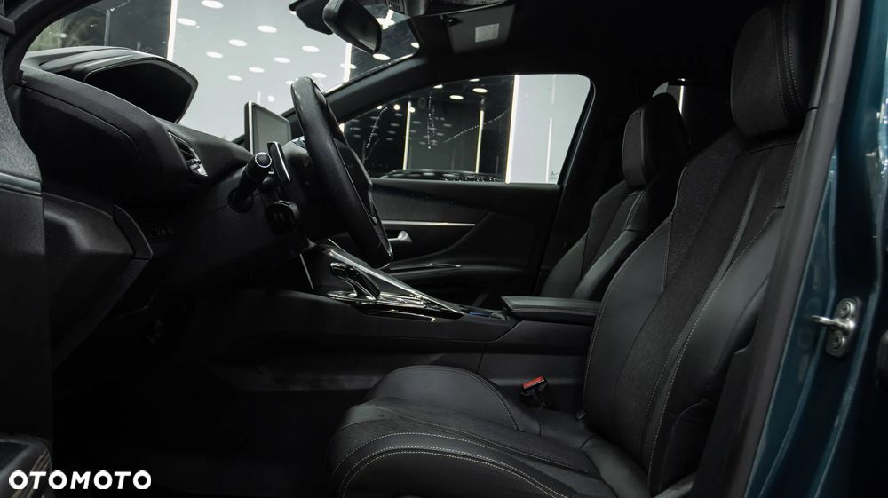 Peugeot 5008 1.6 PureTech GT Line S&S EAT8 - 17