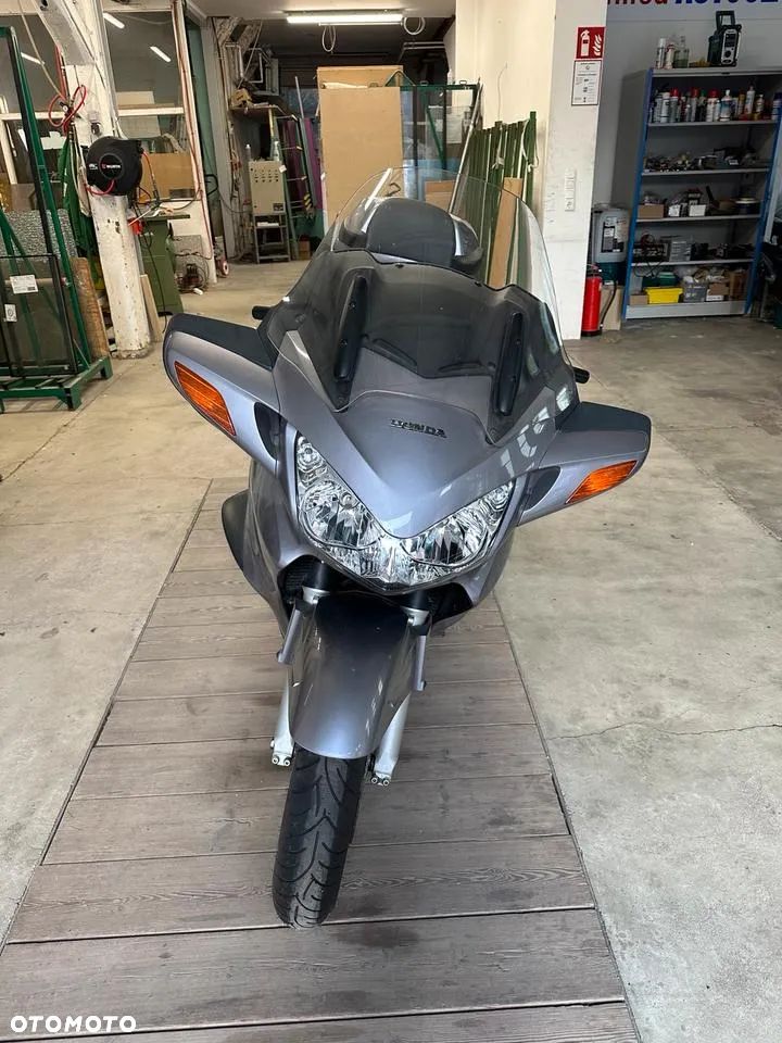 Honda ST - 2