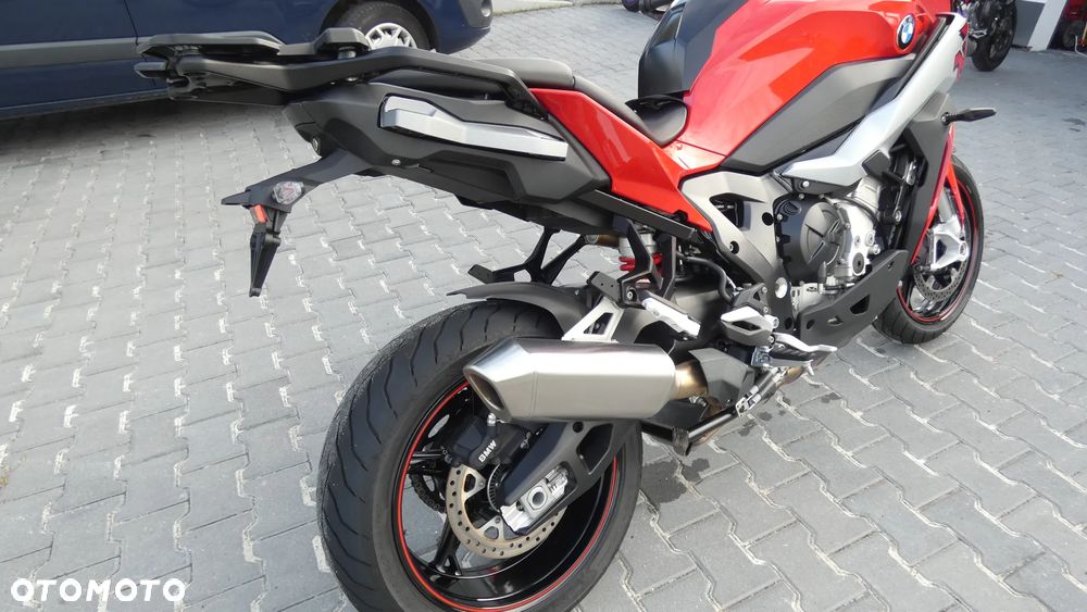 BMW XR - 10