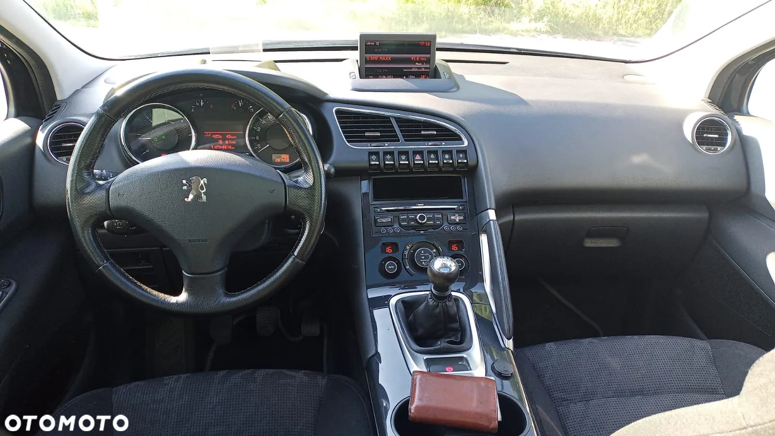 Peugeot 3008 1.6 HDi Premium - 14