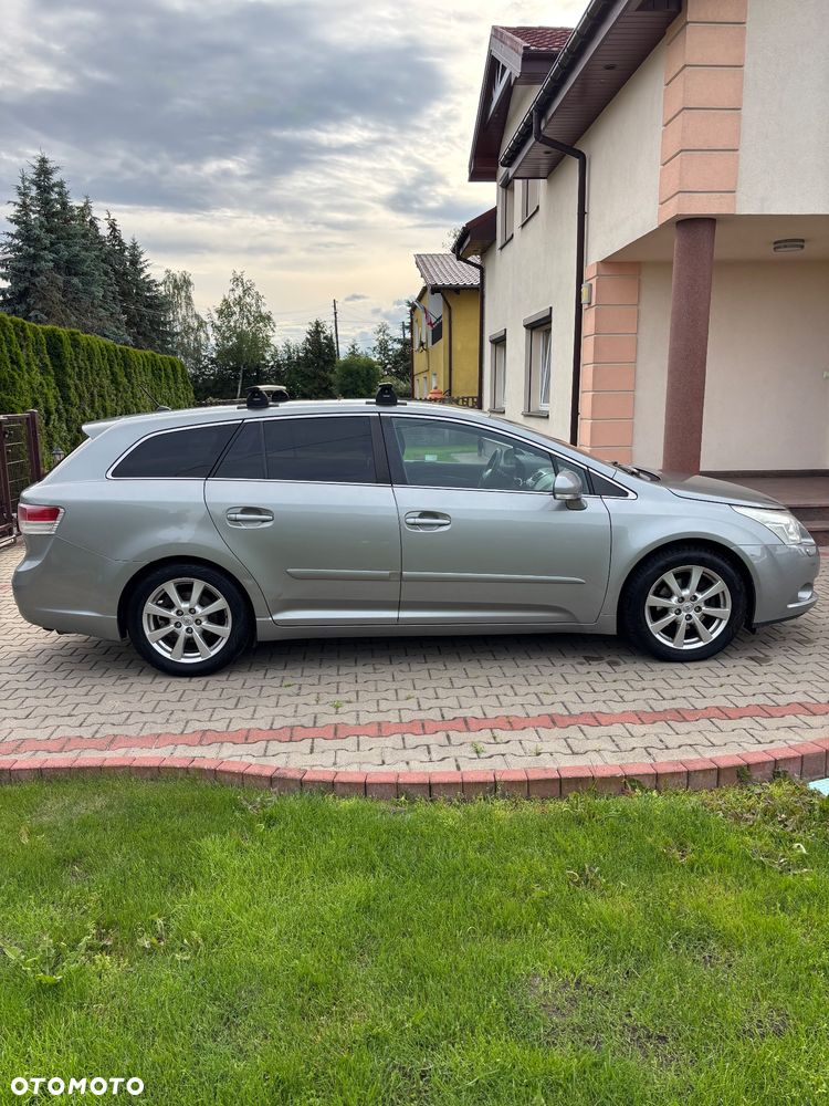 Toyota Avensis 1.8 Luna MS - 10
