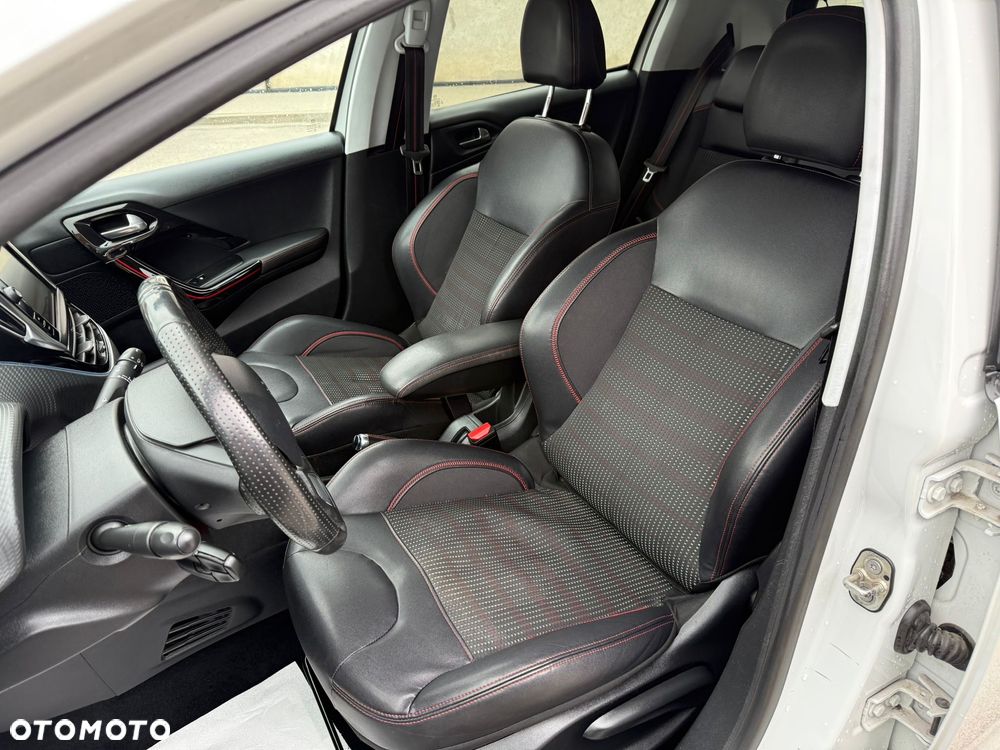 Peugeot 208 PureTech 110 Stop & Start EAT6 Tech Edition - 13