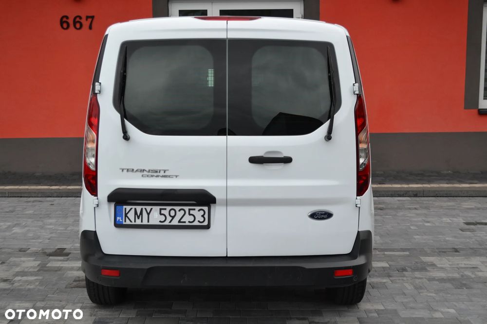 Ford Transit Connect - 17