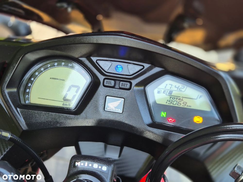Honda CBR - 8