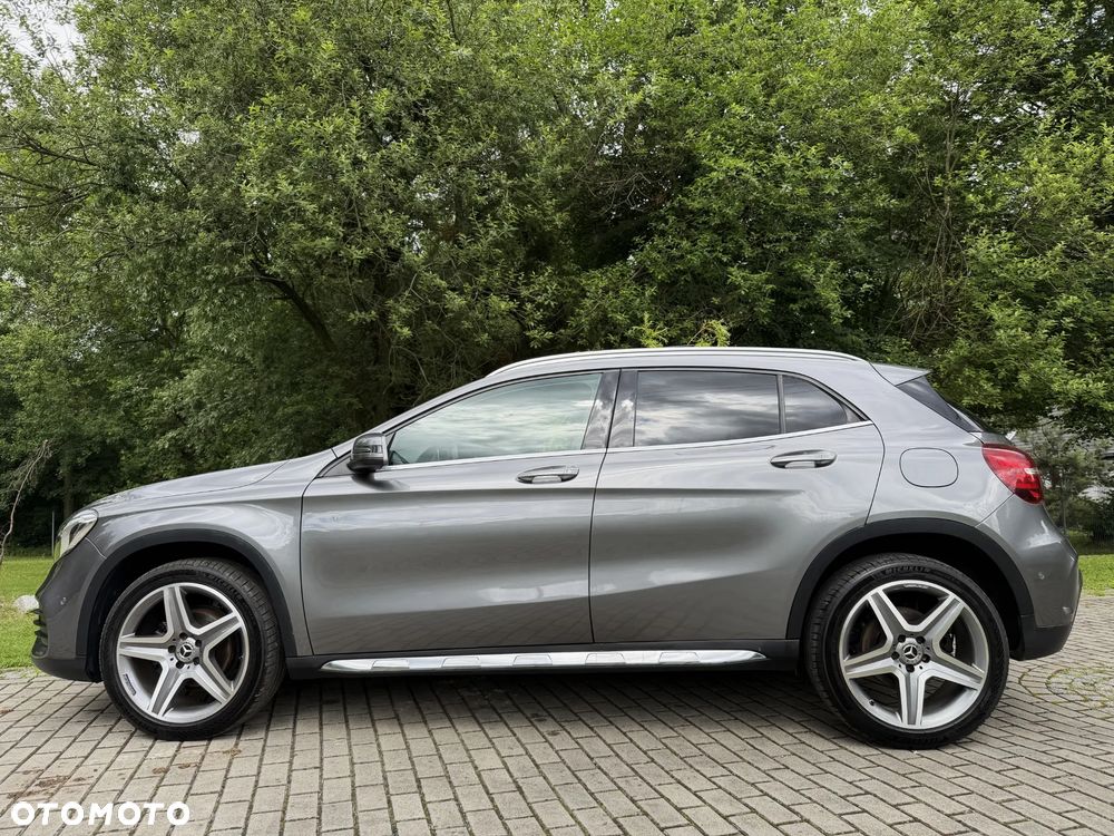 Mercedes-Benz GLA 200 7G-DCT AMG Line - 7