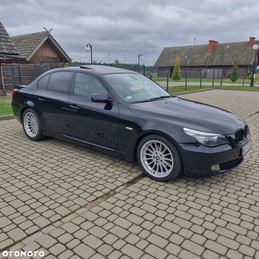 BMW Seria 5 525i - 4