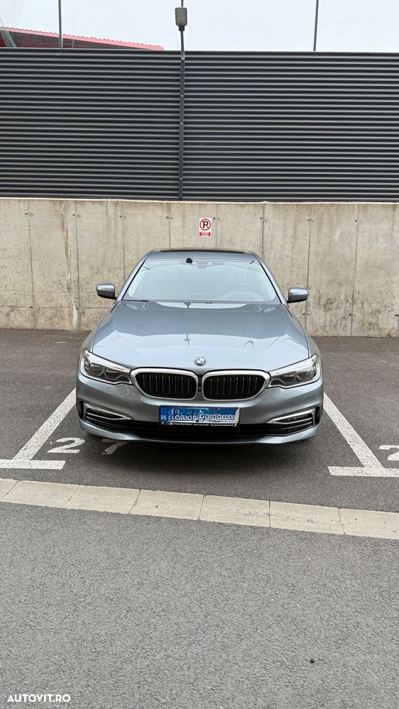 BMW Seria 5 530i AT - 2