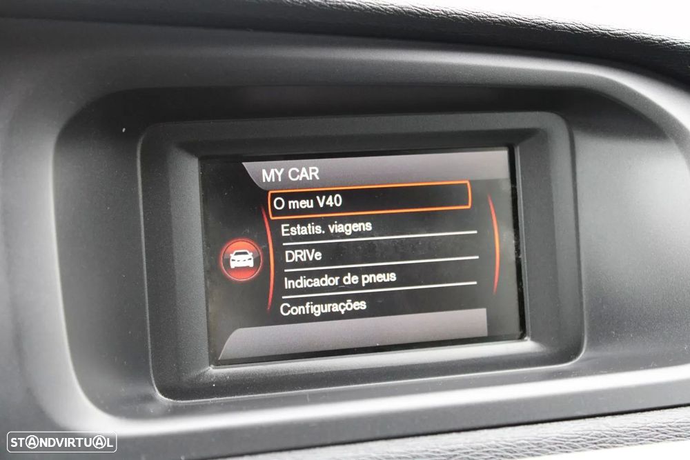 Volvo V40 2.0 D2 Momentum - 23