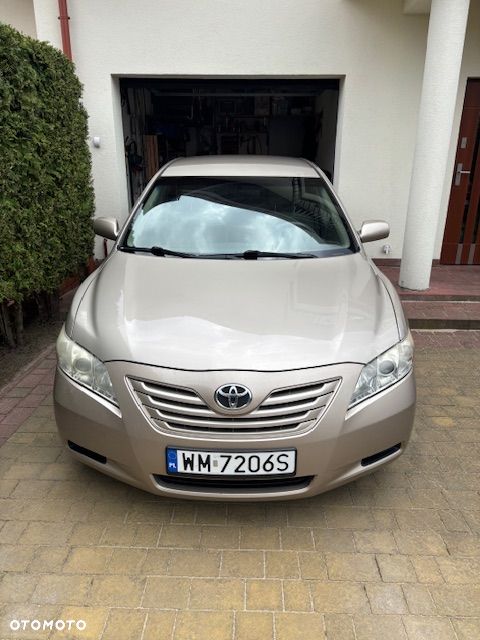 Toyota Camry - 13