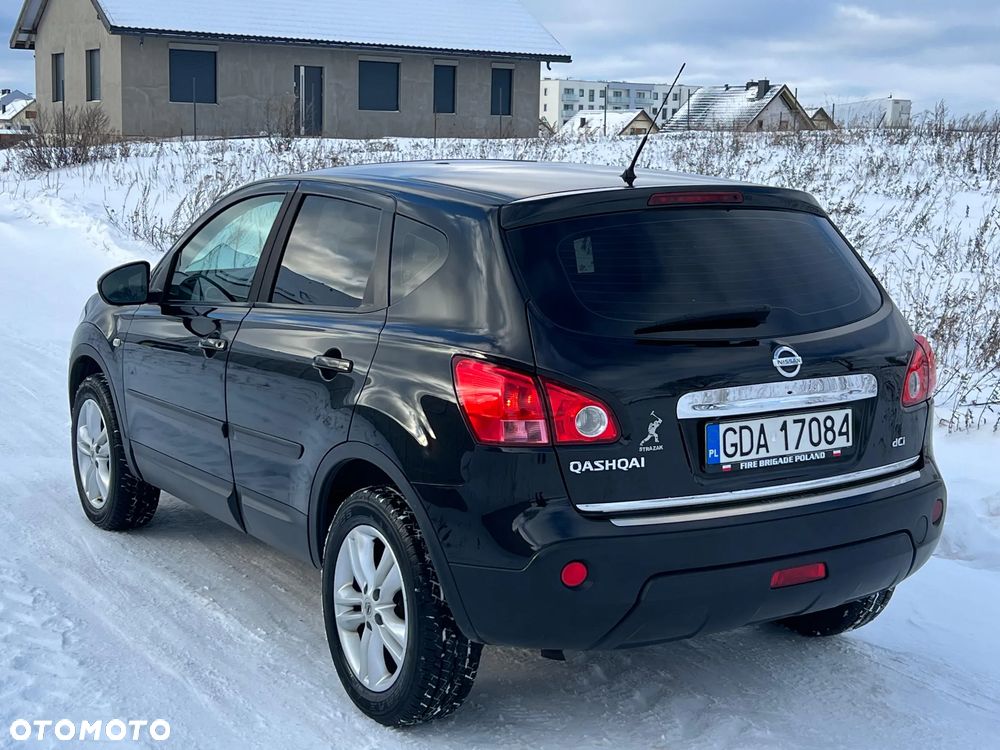 Nissan Qashqai 2.0 dCi 4x4 Tekna Premium - 8