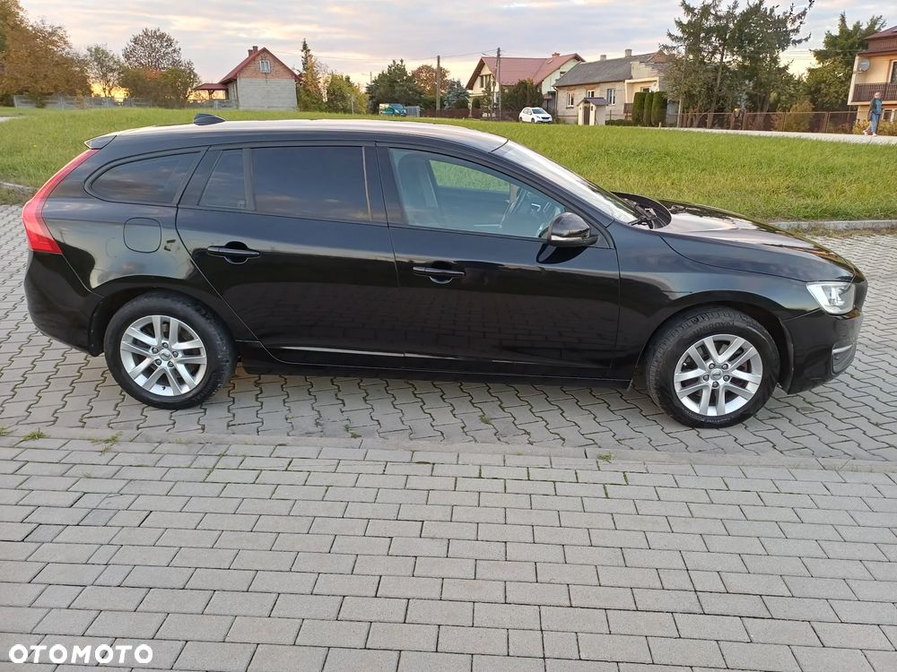 Volvo V60 D3 Kinetic - 19