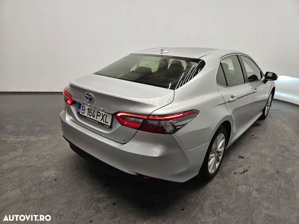 Toyota Camry 2.5 Hybrid Business - 3