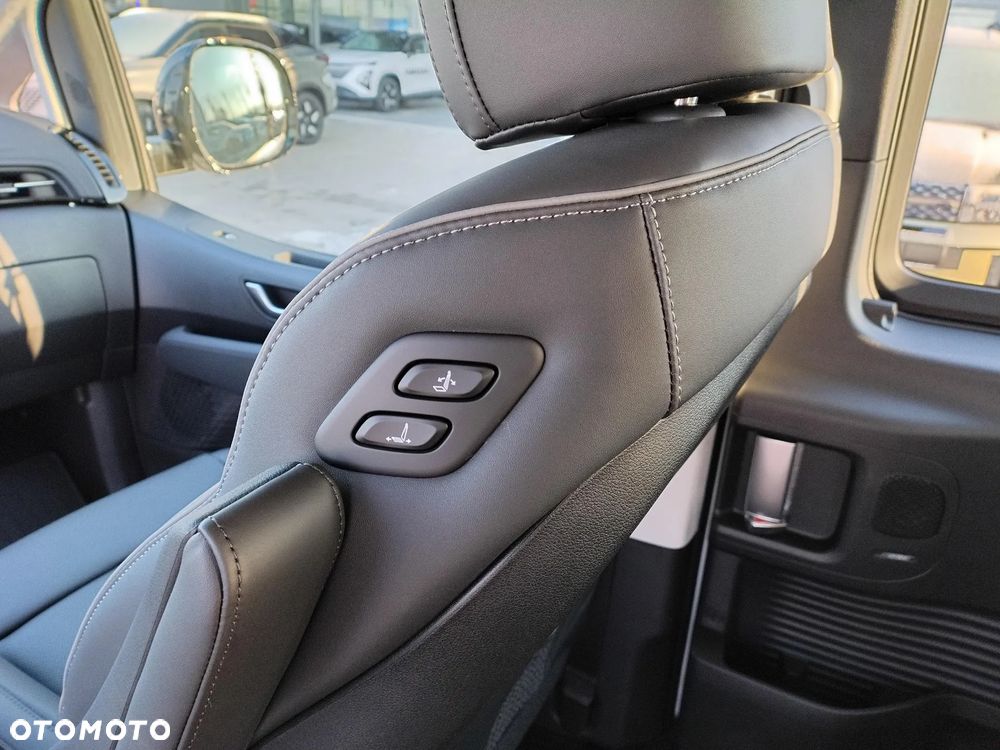Hyundai Staria 1.6 T-GDI HEV Luxury - 26