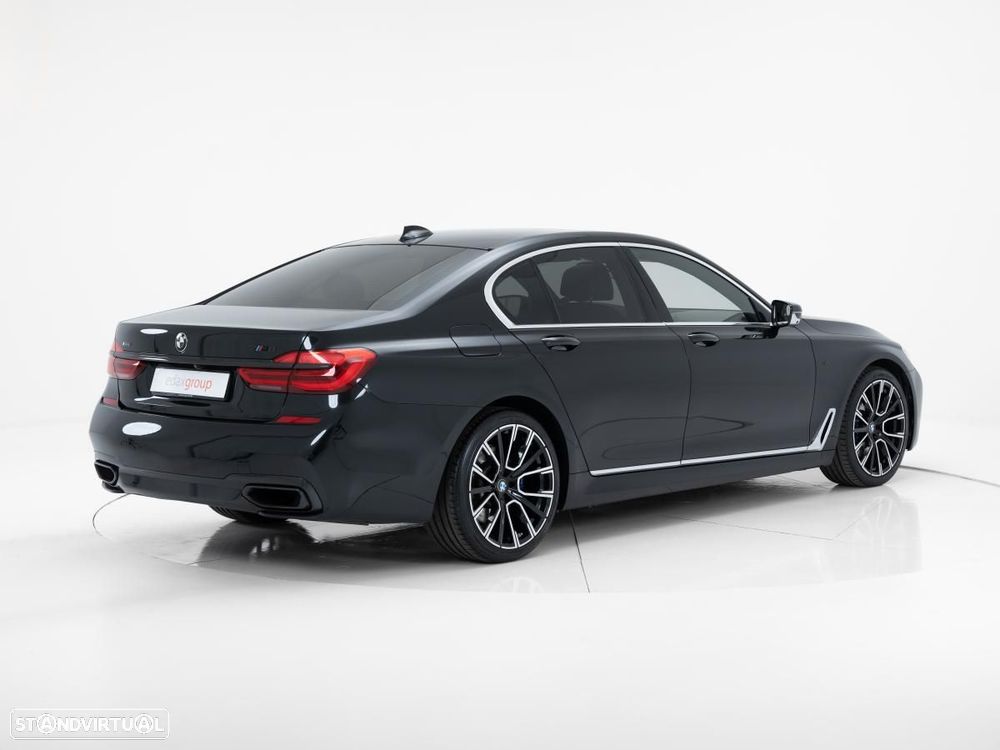 BMW 730 - 4