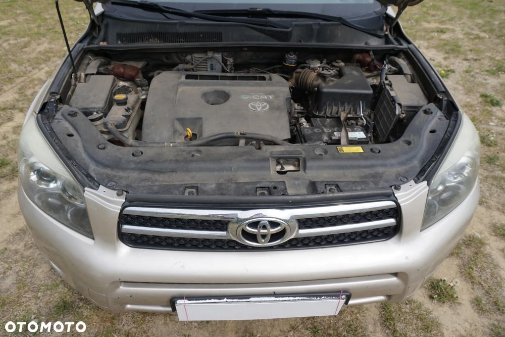 Toyota RAV4 2.2 D-4D Sol 180 - 22