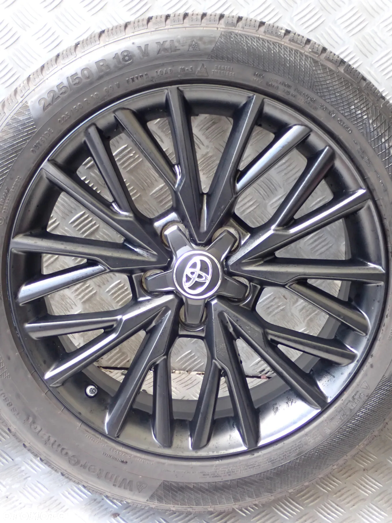KOŁA FELGI ALUMINIOWE TOYOTA CHR  7JX18  ET 50  5X114,3  PW457-10004 Z OPONAMI ZIMA 225/50/18 XL  3700 ZŁ - 7