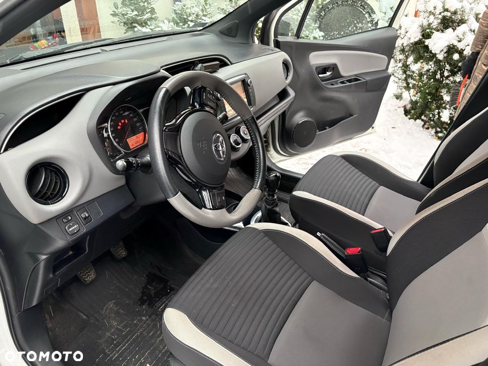 Toyota Yaris 1.33 Selection Pure - 6