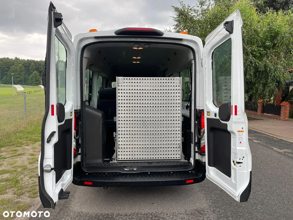 Ford Transit - 12