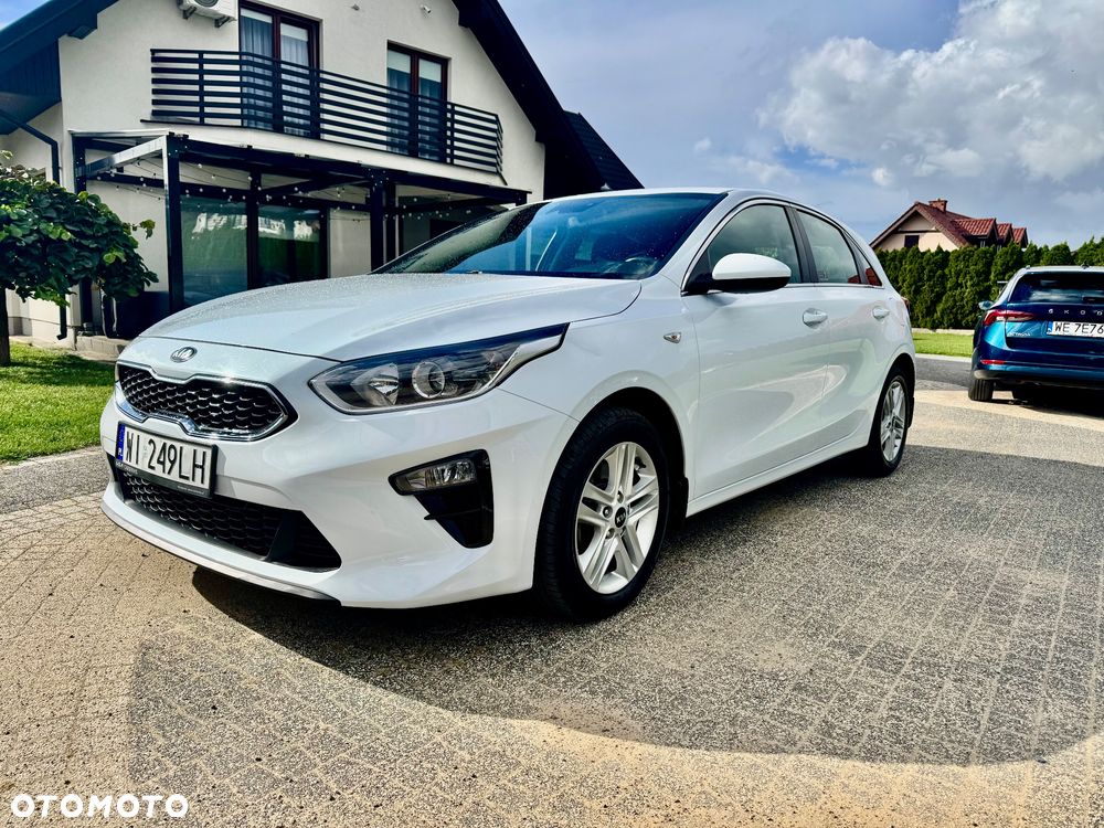 Kia Ceed - 10