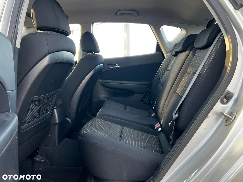 Hyundai i30 1.6 Comfort - 9