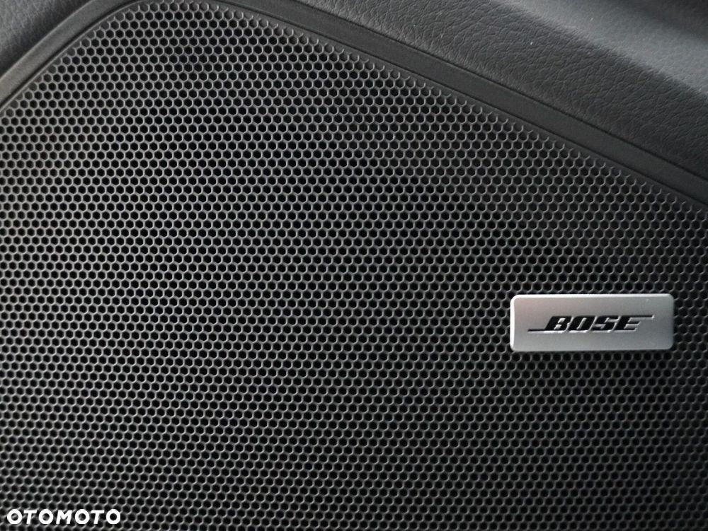 Porsche Cayenne - 21
