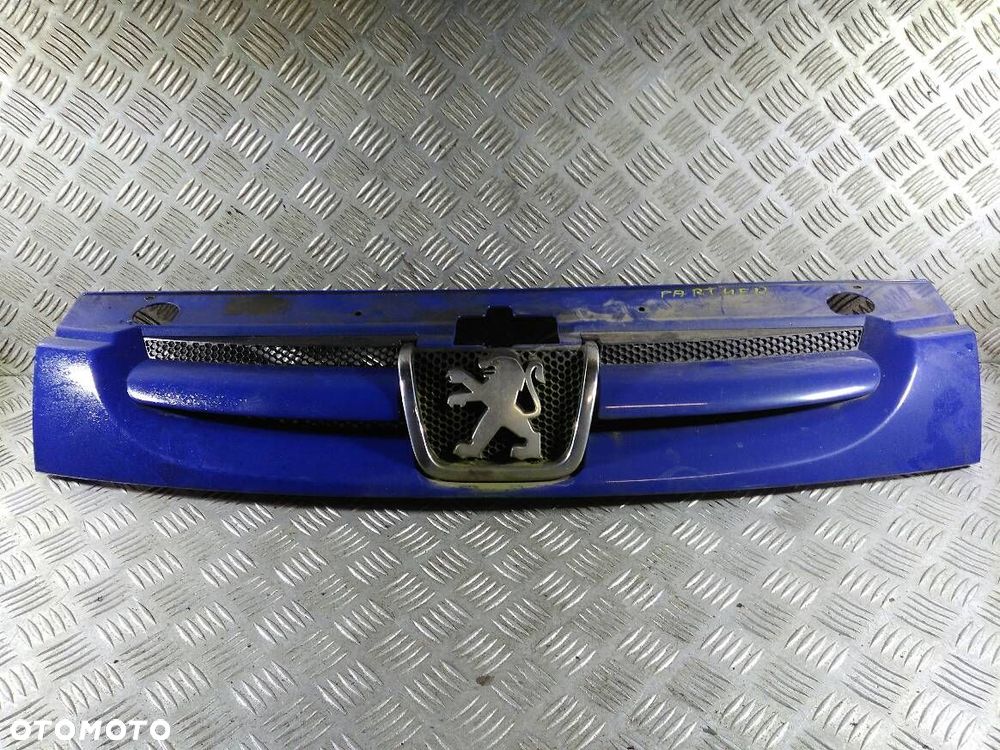 ATRAPA PEUGEOT PARTNER - 1