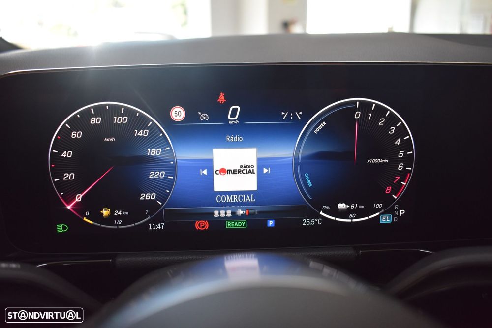 Mercedes-Benz GLA 250 - 31