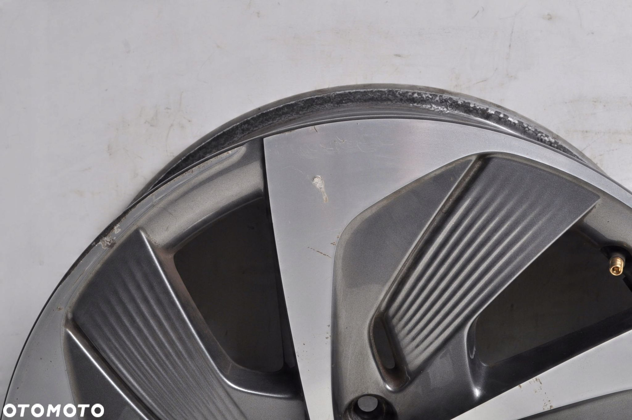 CITROEN C4 GRAND PICASSO FELGI ALUMINIOWE R18 7.5J 5X108 ET54 9677090577 - 4