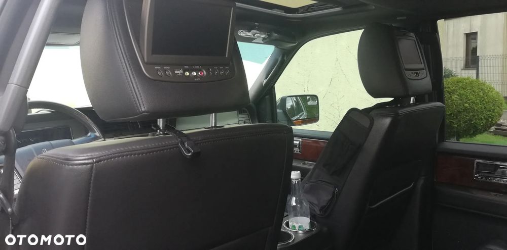 Lincoln Navigator 5.4 L 4x4 - 19
