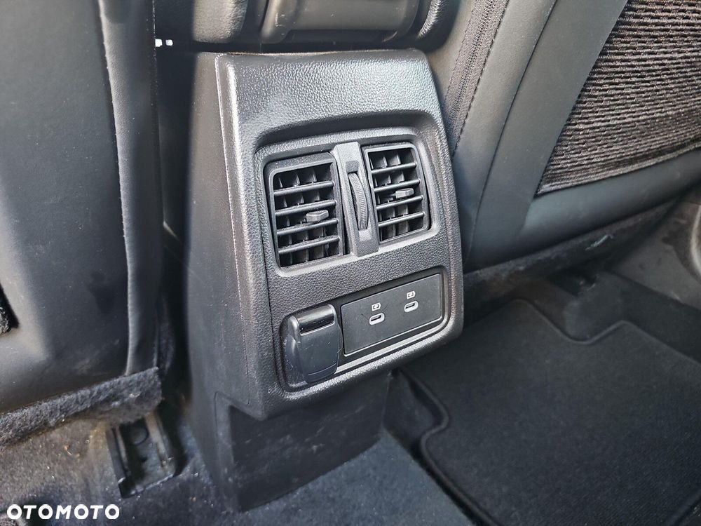 Renault Captur - 27
