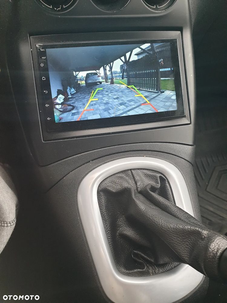 Citroën C3 Picasso 1.4i Attraction - 10